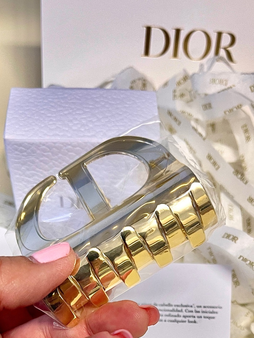 Dior NEW Hair Clip Gold Logo Sturdy Metal - Picture 5 of 8